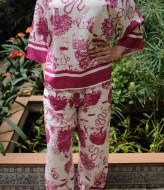 Костюм с ярким принтом  SOL-3047A800