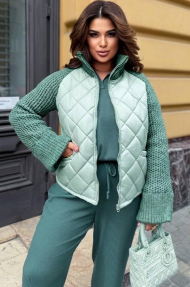 Кофта куртка с широкими рукавами  BAV-1051A950 