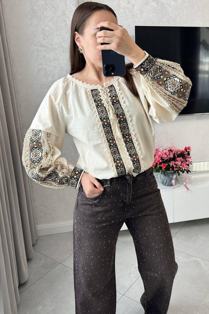 Красивая  вышиванка   AMU-2802A1050