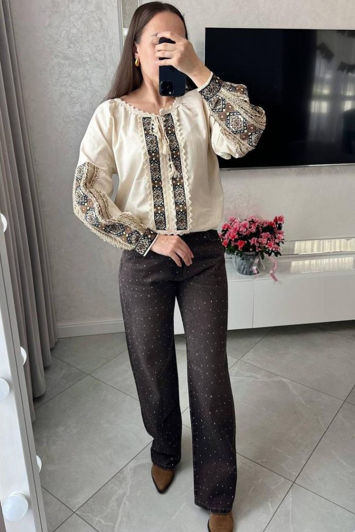 Красивая  вышиванка   AMU-2802A1050