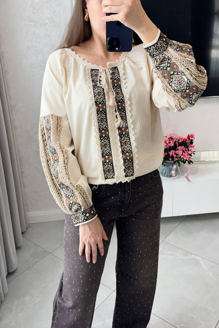 Красивая  вышиванка   AMU-2802A1050