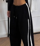 Спортивные брюки с лампасами DMP-A289A250