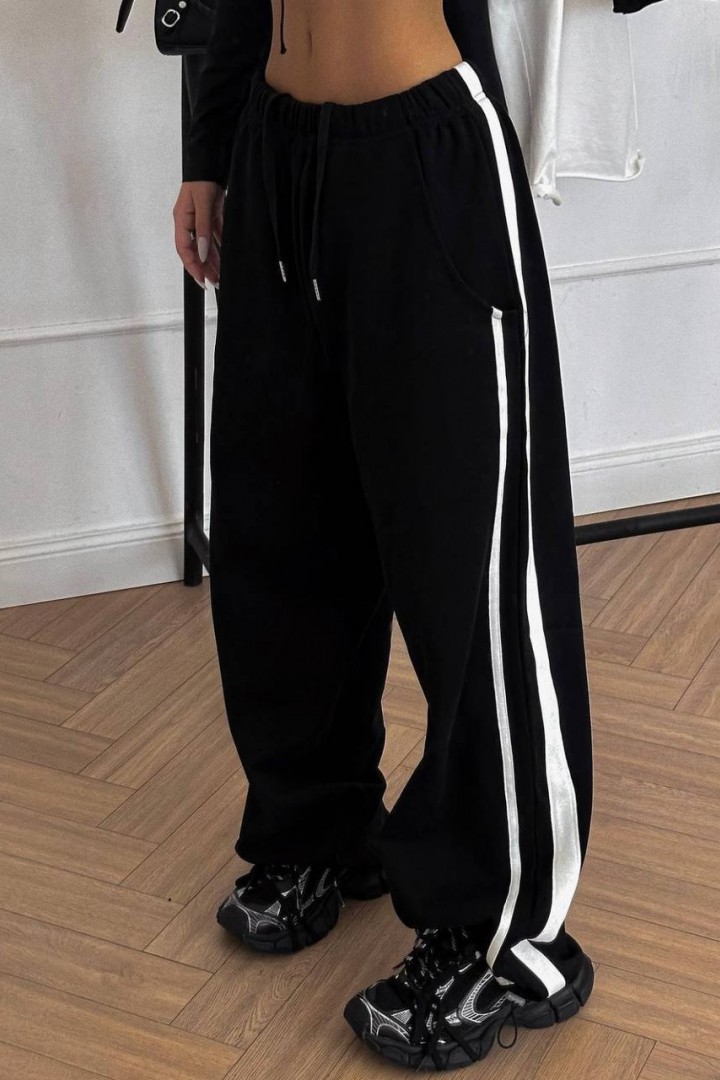 Спортивные брюки с лампасами DMP-A289A250