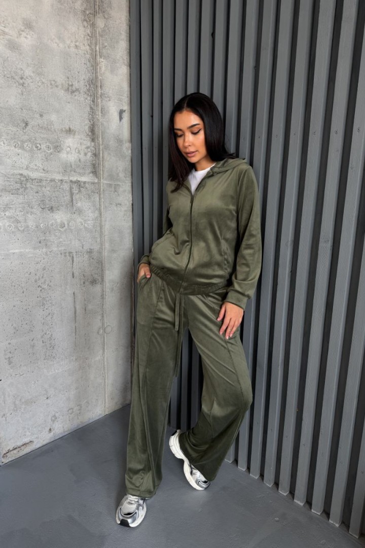 Спортивный велюровый костюм  JAV-820A750