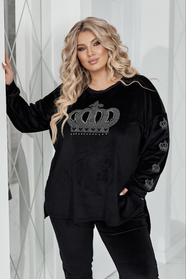 Велюровий костюм зі стразами VOJ-336A750