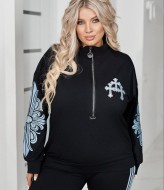 Стильний костюм з аплікацією VOJ-340A800