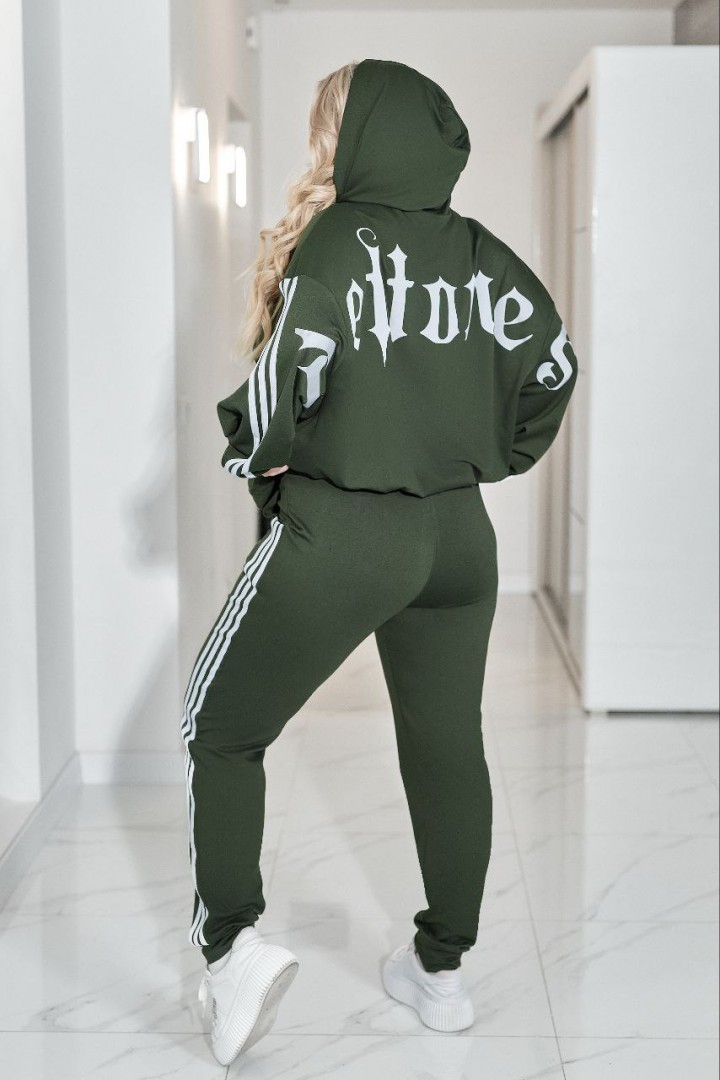 Стильний костюм з написом по спинці VOJ-342A850