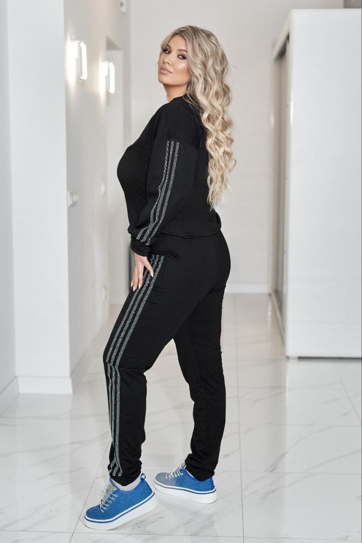 Комфортний спортивний костюм VOJ-343A800