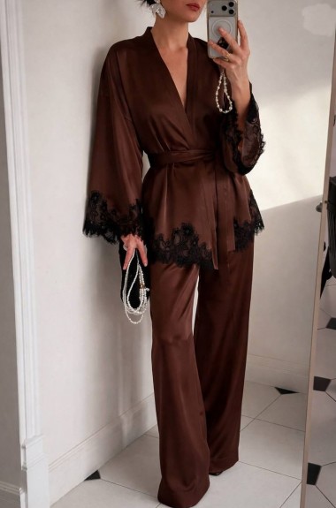 Шелковый брючный костюм EST-6006A1100