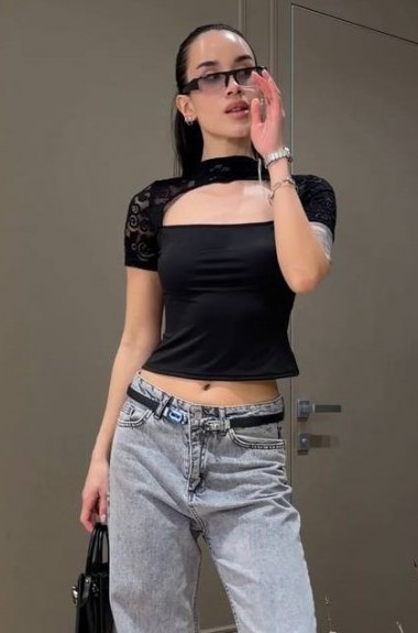 Витончений топ з мереживом INNA-590A350