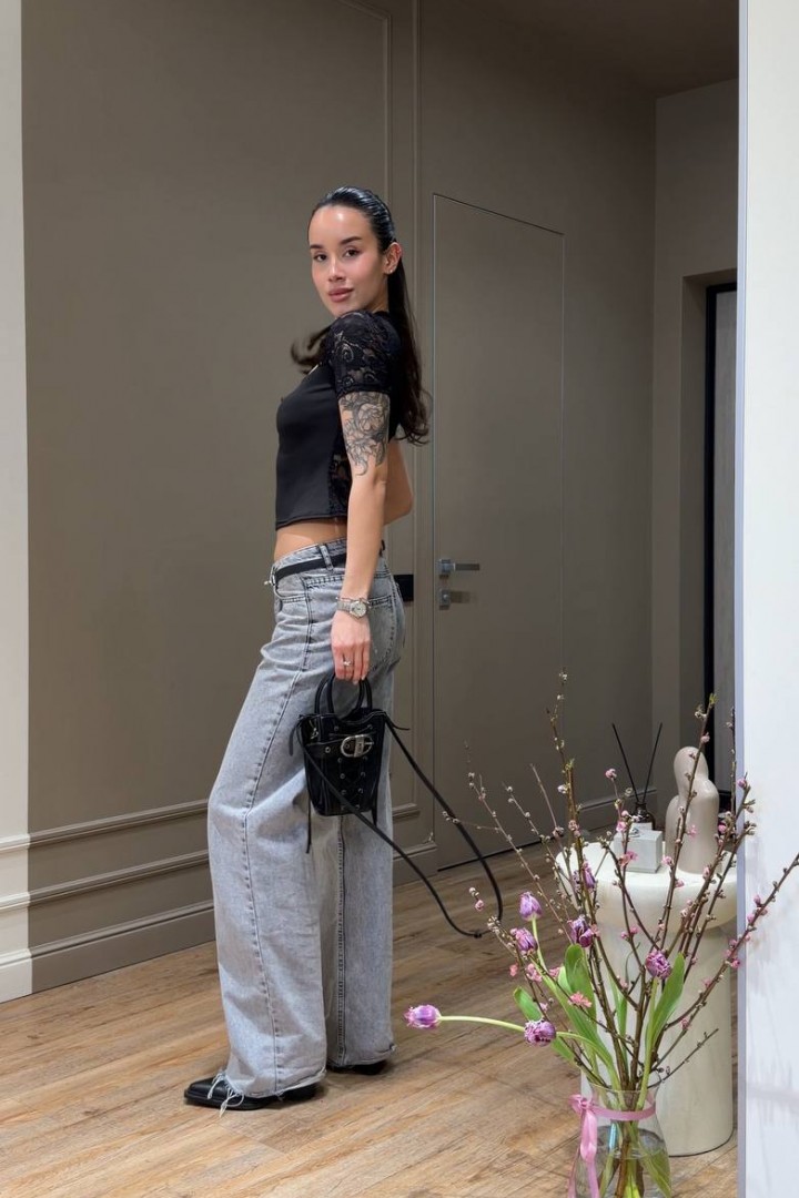 Витончений топ з мереживом INNA-590A350