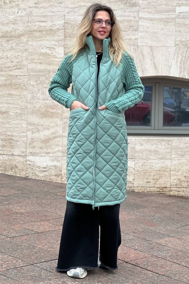 Пальто с вязаными рукавами LIS-0508A1290B1350