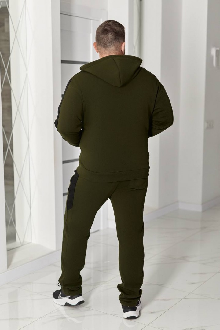 Комфортний чоловічий костюм VLT-577A900