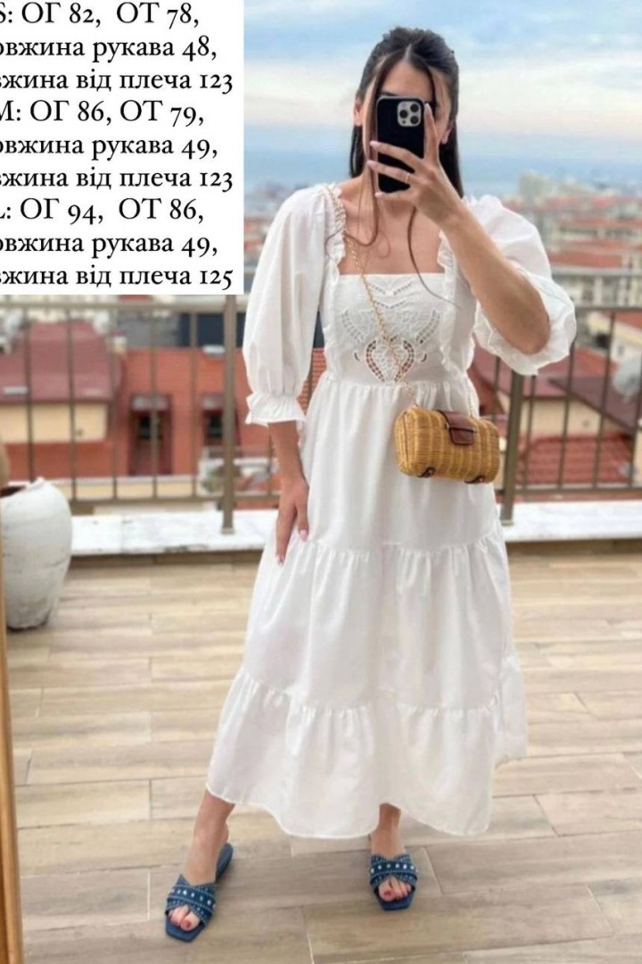 Белое платье с вышивкой  WOW-5451A20