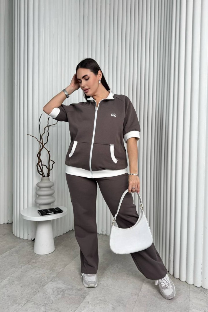 Прогулочный костюм ME-543A950