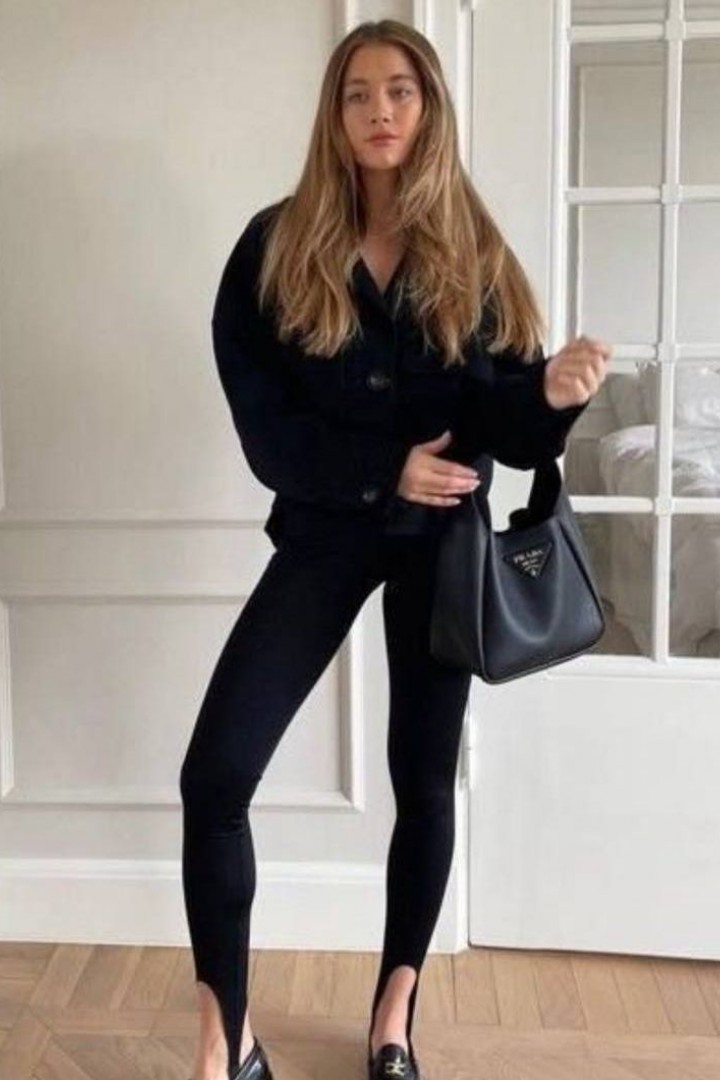 Чорні легінси зі штрипками STC-228A300