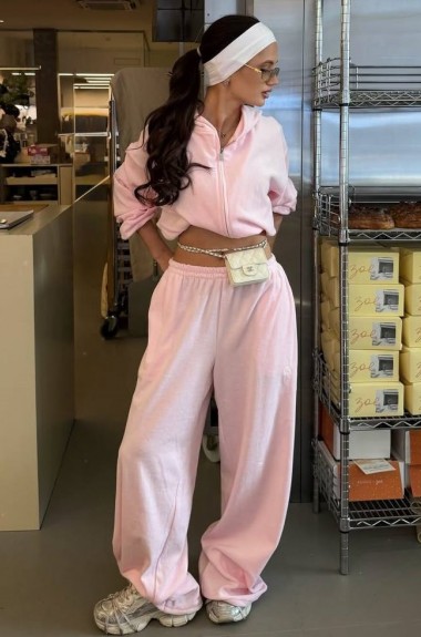 Велюровый костюм KBE-0300A600