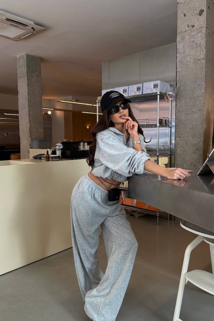 Велюровый костюм KBE-0300A600