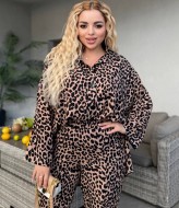 Красивый костюм BEL-75A18