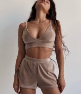 Велюровый костюм с шортами DMP-R1794A350