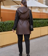 Куртка з куліскою на талії і капюшоном VOJ-968A720