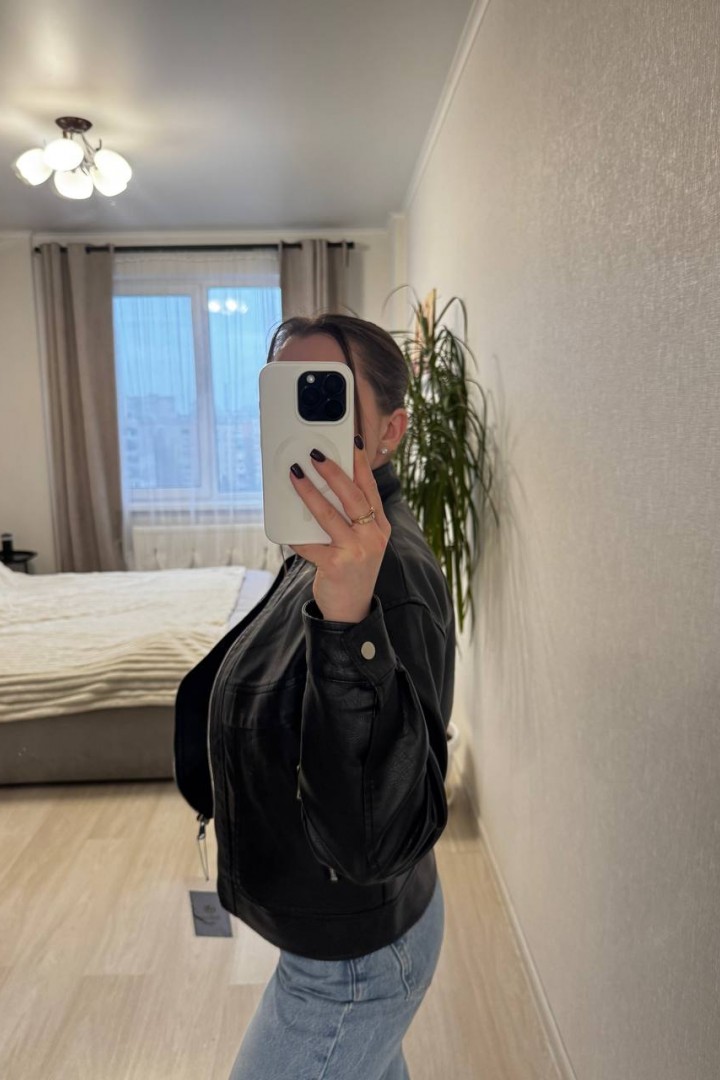 Стильна куртка з еко-шкіри INNA-01A1000