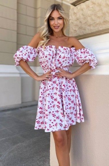 Белое платье в цветочек VM-10488A330