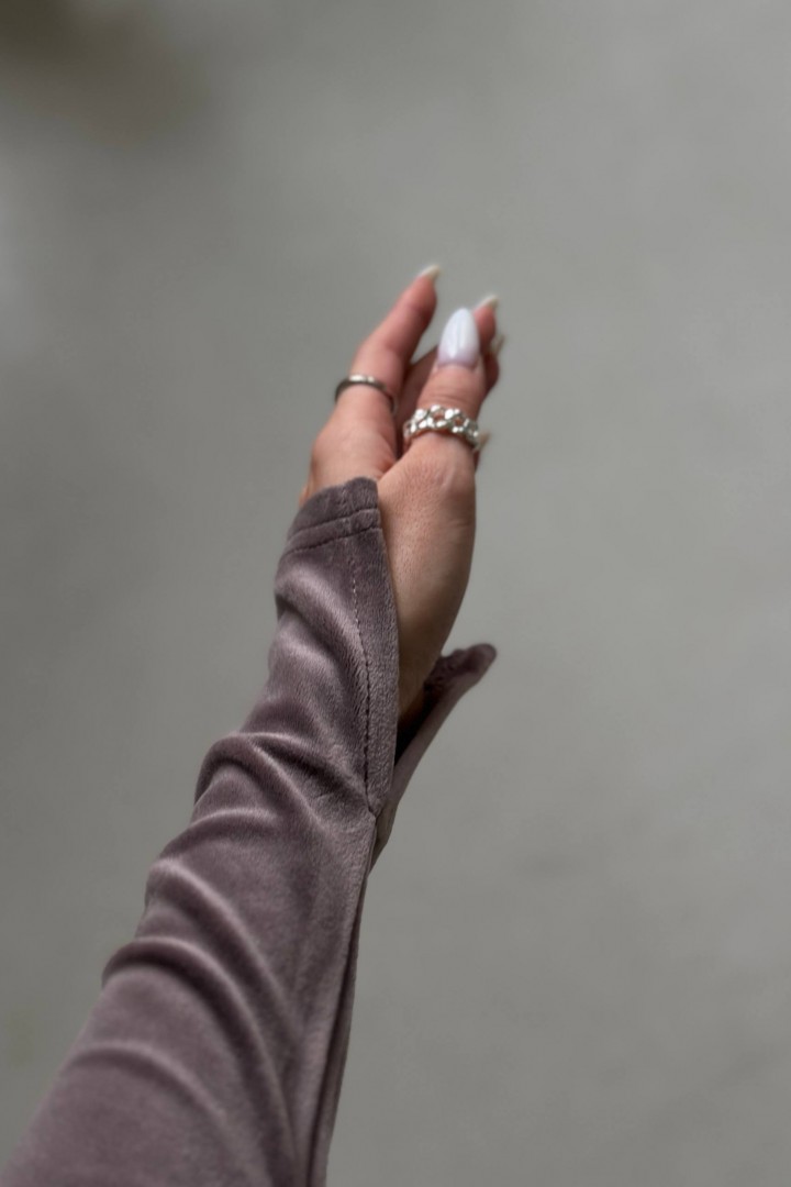 Велюровое платье BLO-836A370