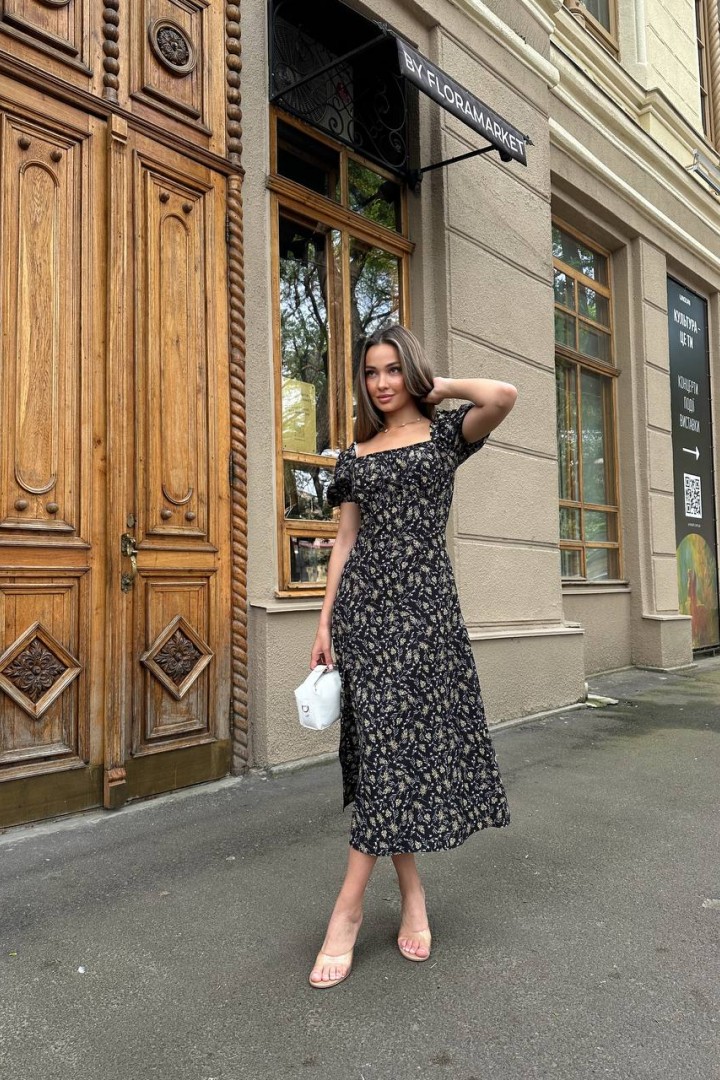 Сукня з розрізом AXY-040A380