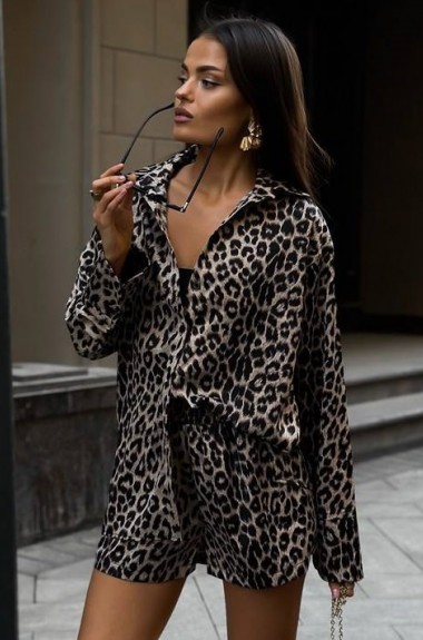 Женский костюм шорты и рубашка SAP-032A550 Женский костюм шорты и рубашка SAP-032A550