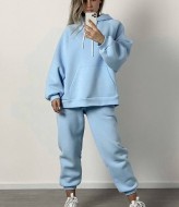 Теплый спортивный костюм  DMP-R748A420