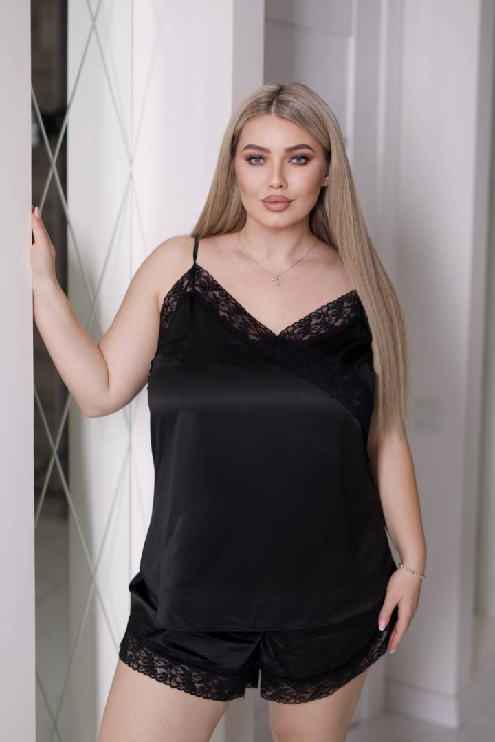 Соблазнительный комплект топ и шорты VLT-575A800
