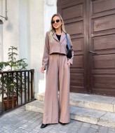 Брючный костюм с коротким пиджаком  ANA-1612A17