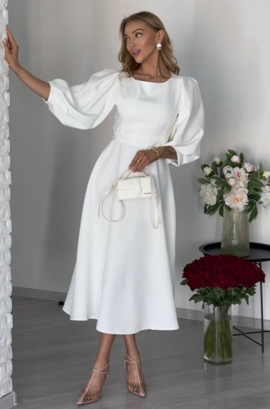 Роскошное платье с открытой спиной GIL-021A810 Роскошное платье с открытой спиной GIL-021A810