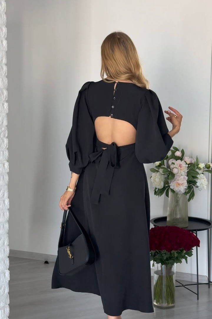 Розкішна сукня з відкритою спіною GIL-021A810