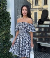 Легкое платье с открытыми плечами MIK-2466A380