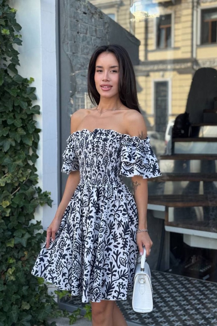 Легкое платье с открытыми плечами MIK-2466A380