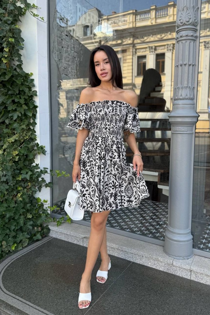 Легкое платье с открытыми плечами MIK-2466A380