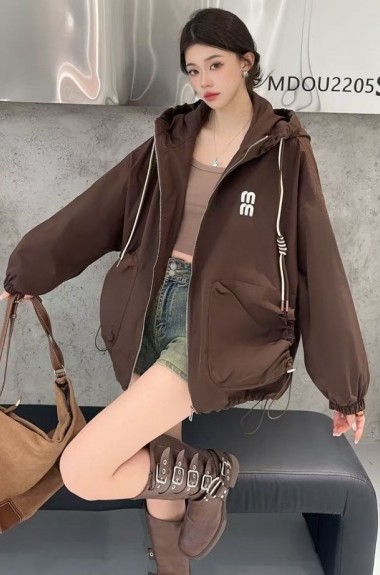 Куртка в спортивном стиле LEG-77806A37 Куртка в спортивном стиле LEG-77806A37