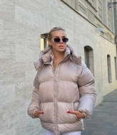 Женский пуховик с капюшоном  FAV-M465A2000