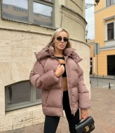 Женский пуховик с капюшоном  FAV-M465A2000