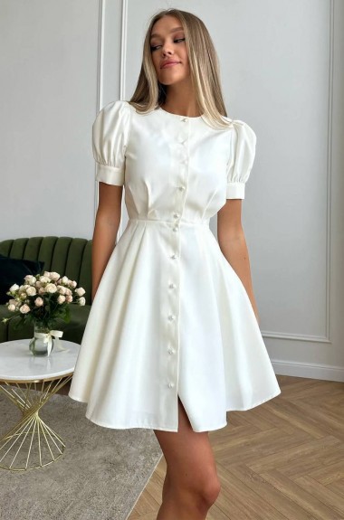 Утонченное платье с жемчужными пуговицами INNA-550A480 Утонченное платье с жемчужными пуговицами INNA-550A480