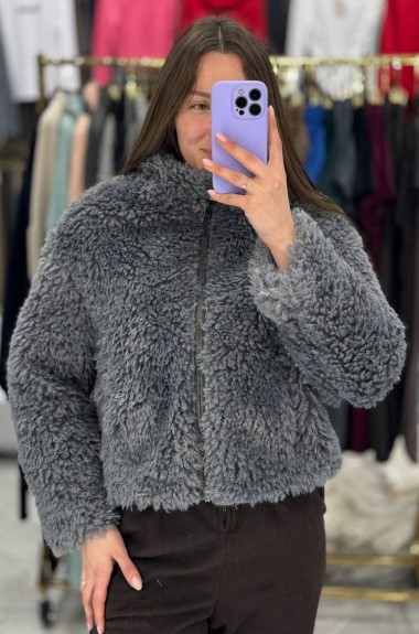 Трендовая куртка баранчик MIK-10046A490