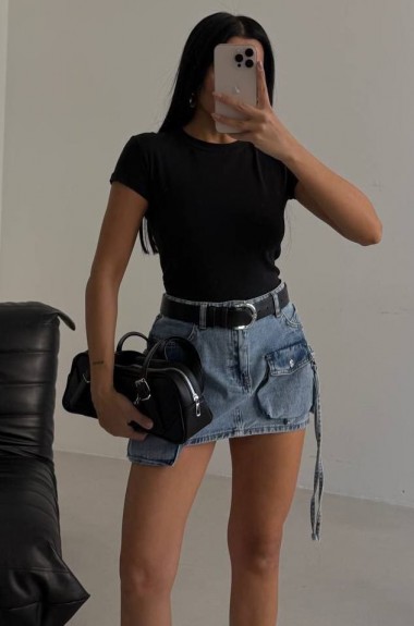 Однотонная футболка MIK-4207A159