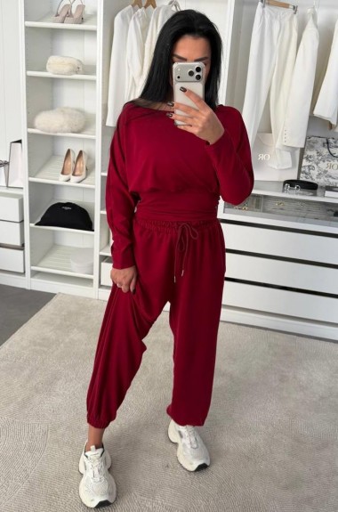 Современный и комфортный костюм RVA-452A650 Современный и комфортный костюм RVA-452A650