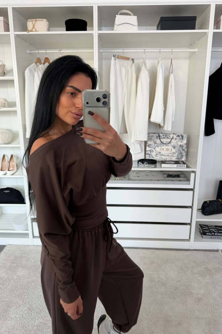 Современный и комфортный костюм RVA-452A650