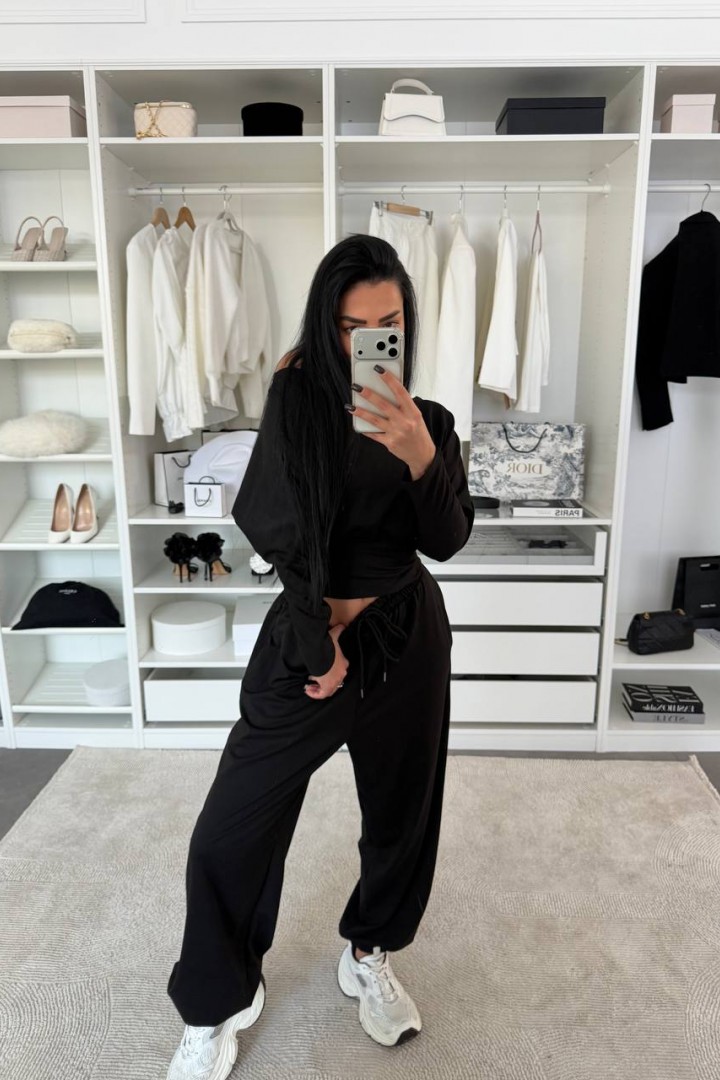 Современный и комфортный костюм RVA-452A650