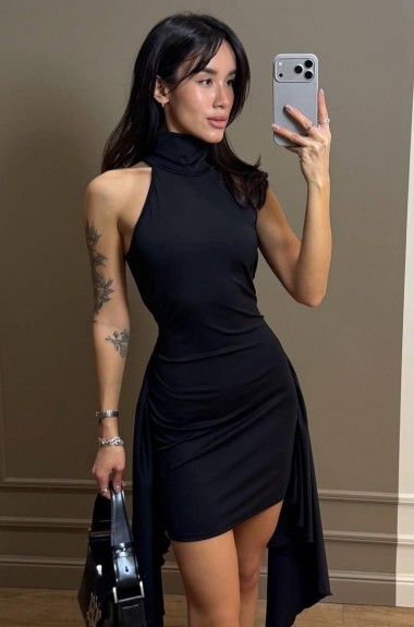 Обтягивающее платье по бокам со шлейфами MUS-144A420 Обтягивающее платье по бокам со шлейфами MUS-144A420