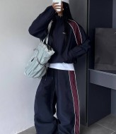 Спортивный костюм из плащевки BER-778A1100