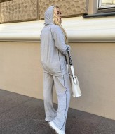 Женский прогулочный костюм ME-526A690 Женский прогулочный костюм ME-526A690